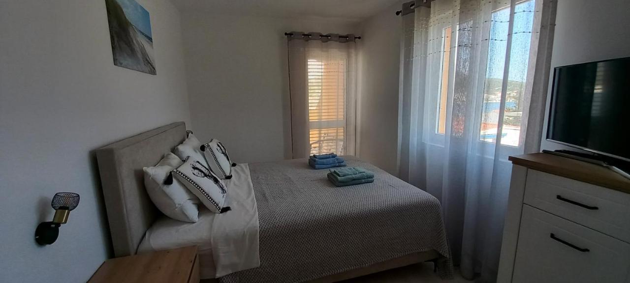 Apartments Toni ロゴズニッツァ エクステリア 写真