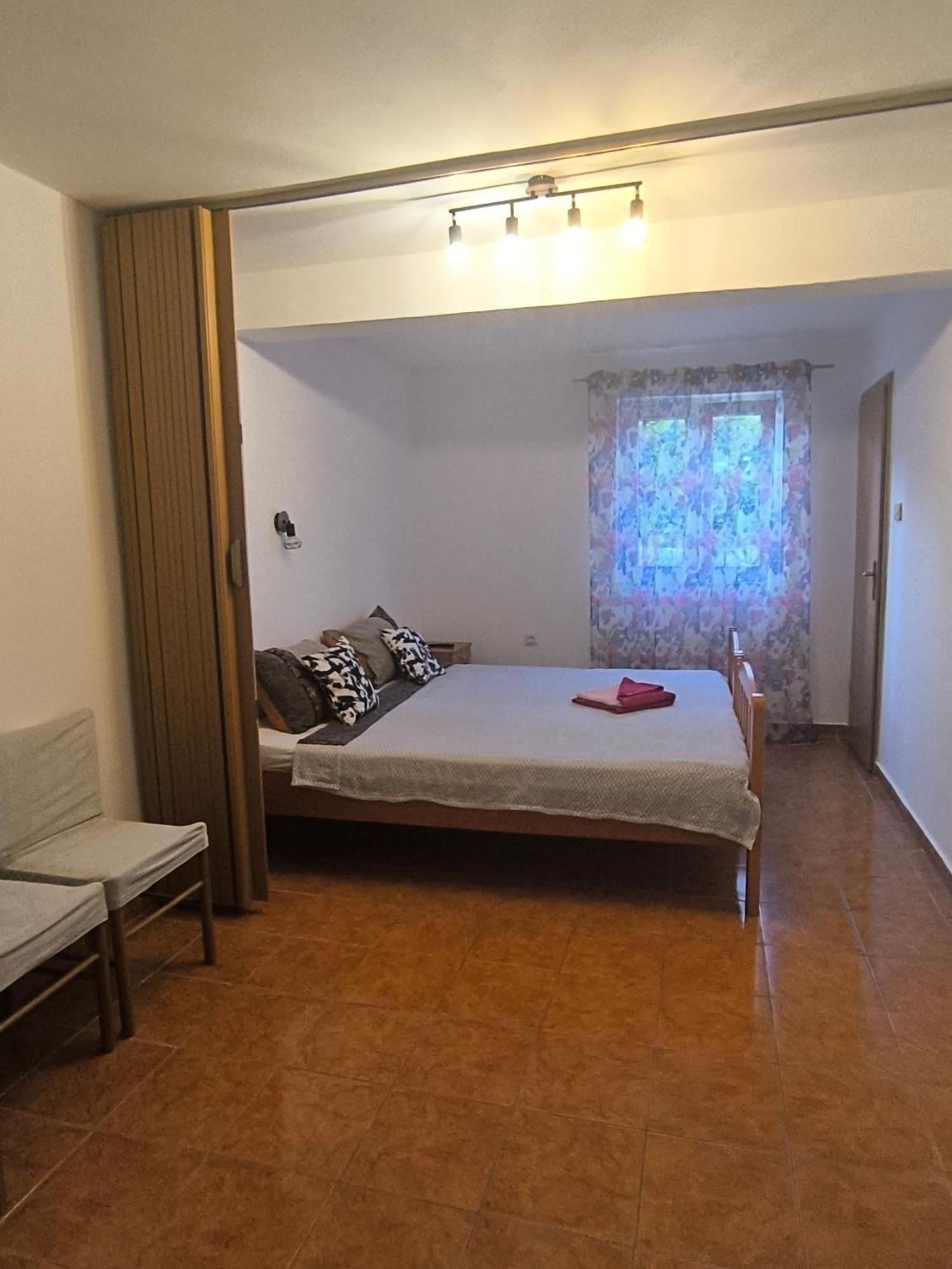 Apartments Toni ロゴズニッツァ エクステリア 写真