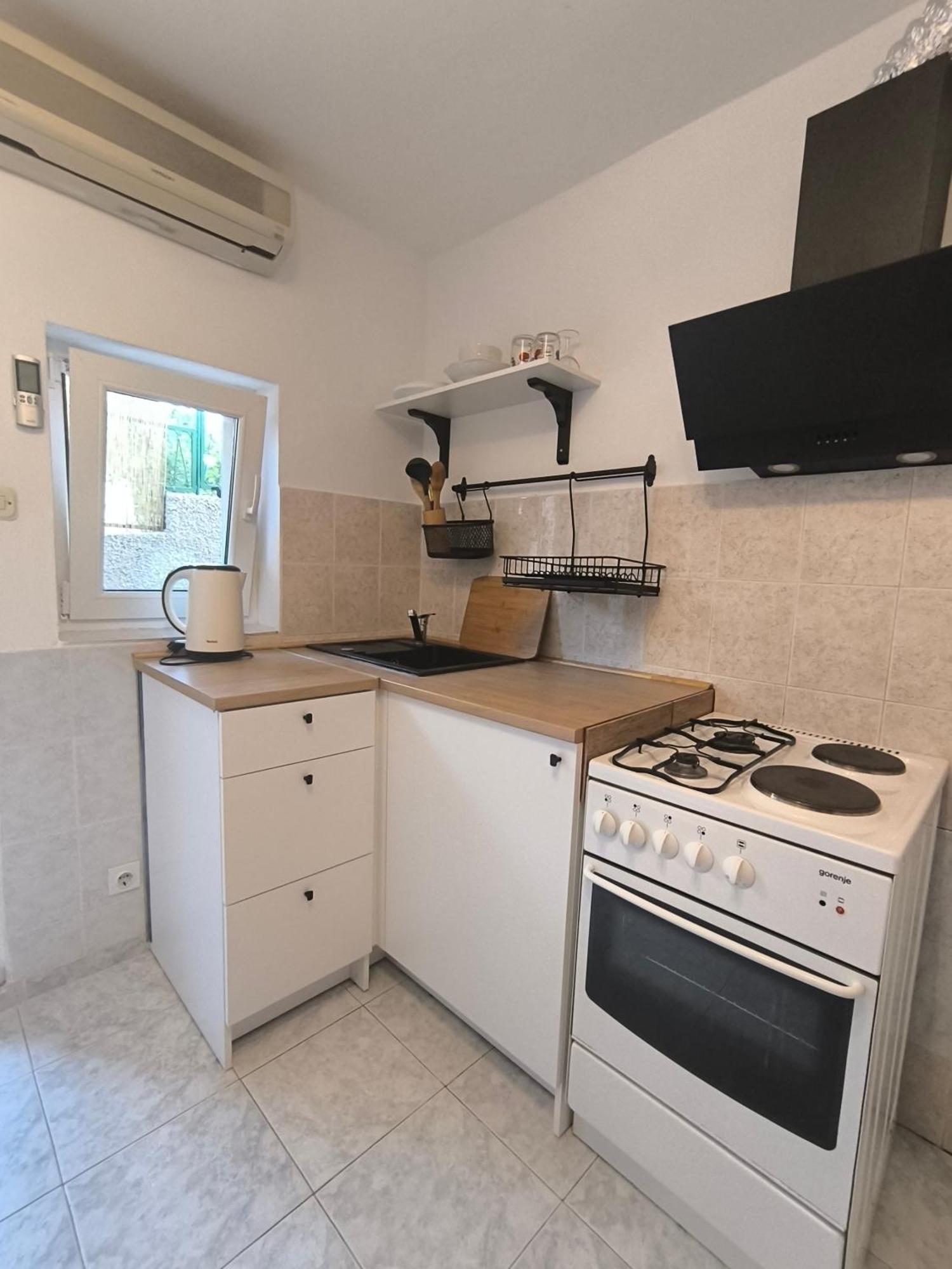 Apartments Toni ロゴズニッツァ エクステリア 写真